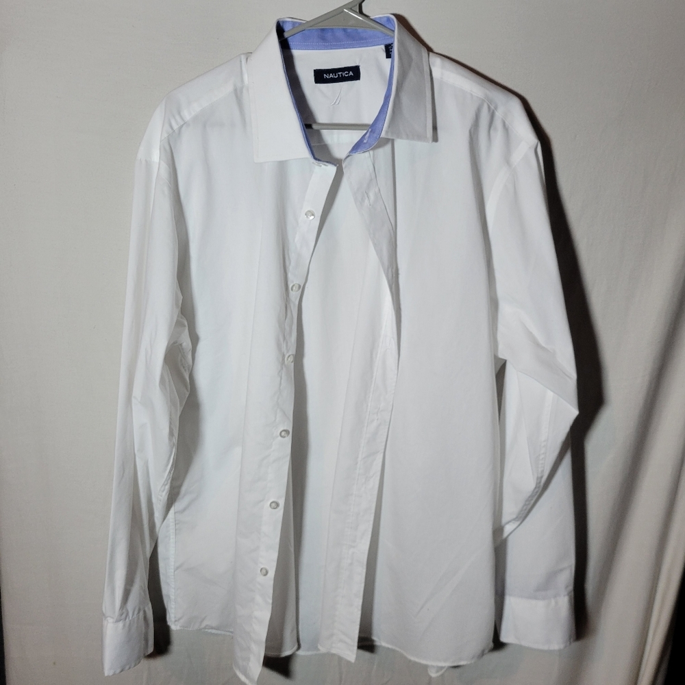 2/$12 NWOT Nautica White Mens Dress Shirt